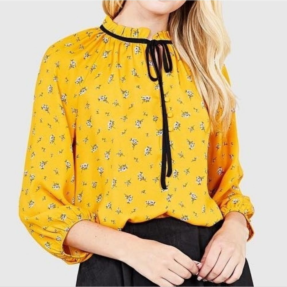 Active USA Gold Boho Tie Front Long Sleeve Peasant Blouse